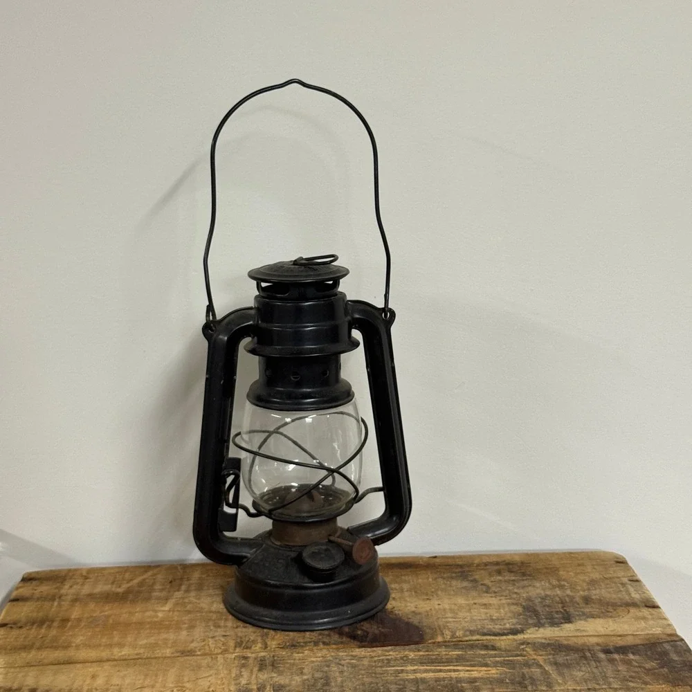 Vintage Swallow Brand 235 Kerosene Lantern Black Hurricane Lamp Rustic Decor